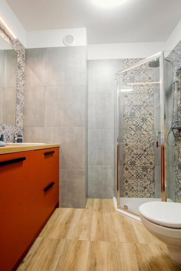 W&K Apartments - Ginger Suite - Faktura Vat, Parking Кошалин Экстерьер фото