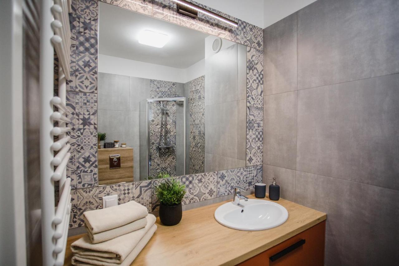 W&K Apartments - Ginger Suite - Faktura Vat, Parking Кошалин Экстерьер фото